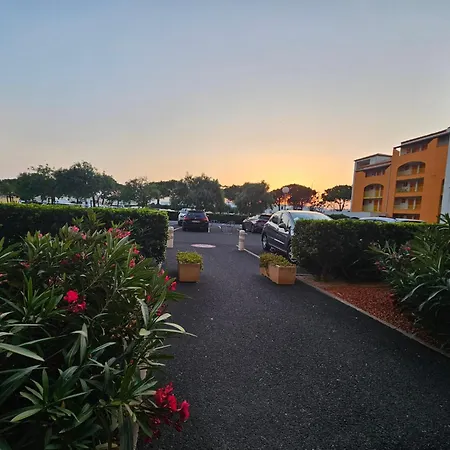 Apartment Sejour Les Pieds Dans L'eau *
