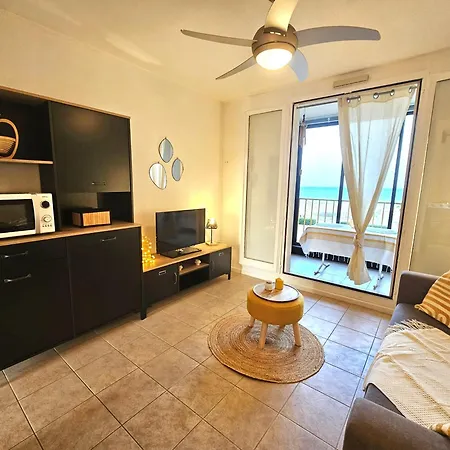Front De Mer - Plage 50M - Tout A Pied Apartmán